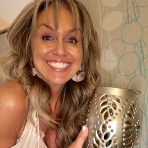 Meet your Posher, Teri